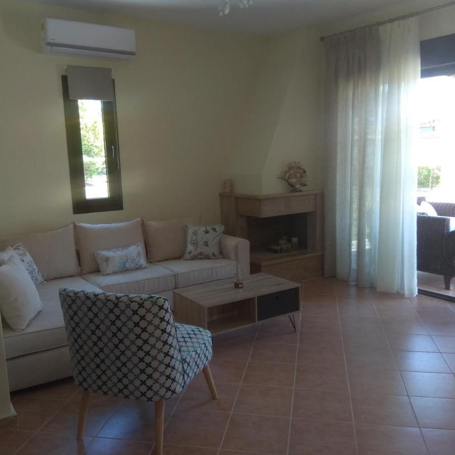 Villa Nadia Nea Skioni Bagian luar foto
