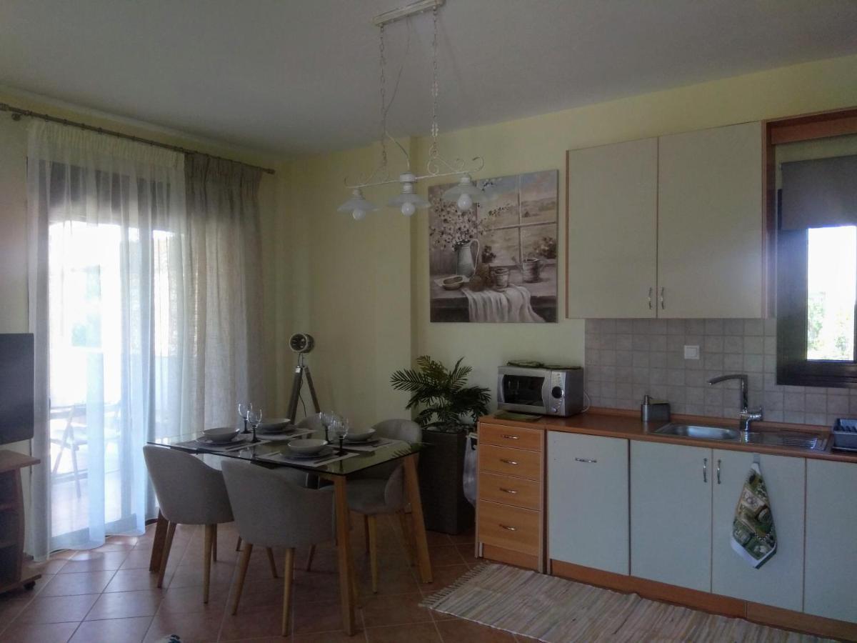 Villa Nadia Nea Skioni Bagian luar foto